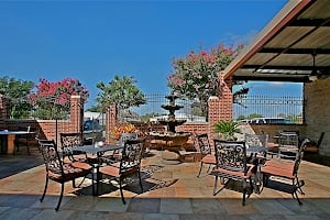 Farina's Winery & Cafe Grapevine place picture