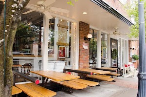 Eno's Pizza Tavern place picture