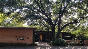 Valley House Gallery & Sculpture Garden place picture